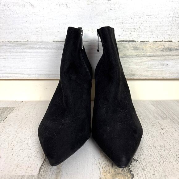 Charles by Charles David Women’s 8 Black Faux Suede Ankle Boots Kitten Heel New - Picture 4 of 10